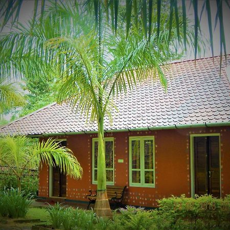 Sunbird Garden Resort Krishnagiri Ngoại thất bức ảnh