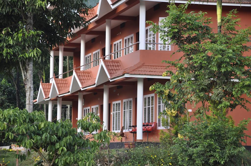 Sunbird Garden Resort Krishnagiri Phòng bức ảnh