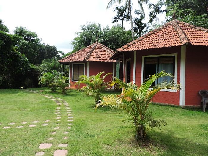 Sunbird Garden Resort Krishnagiri Ngoại thất bức ảnh