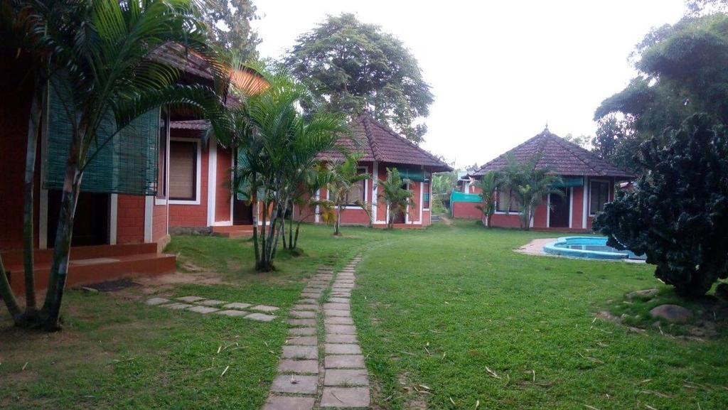 Sunbird Garden Resort Krishnagiri Ngoại thất bức ảnh