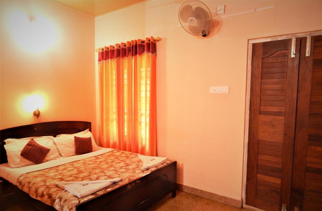 Sunbird Garden Resort Krishnagiri Ngoại thất bức ảnh