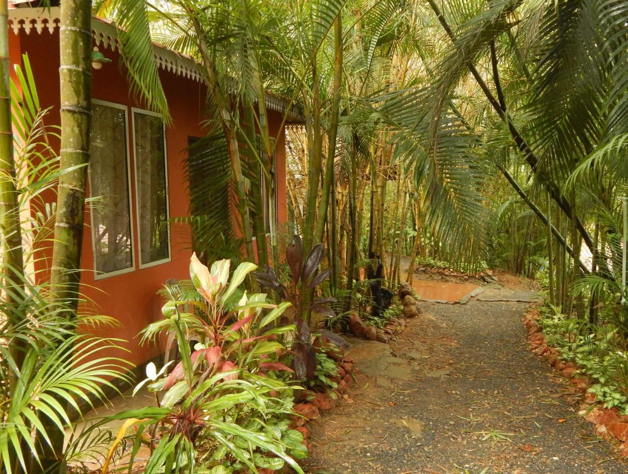 Sunbird Garden Resort Krishnagiri Ngoại thất bức ảnh